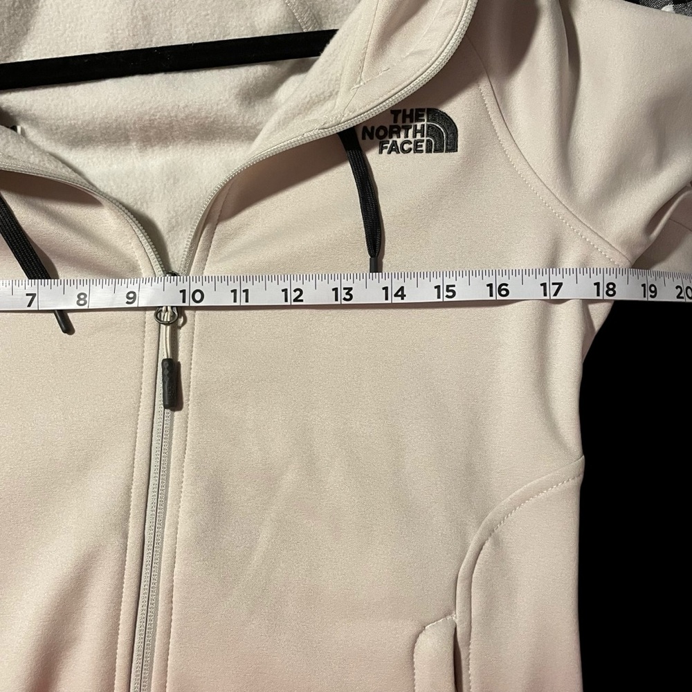North Face Women's Ivory Color Hoodie, Size S/P, Zip up, Pre-Owned - Picture 10 of 14